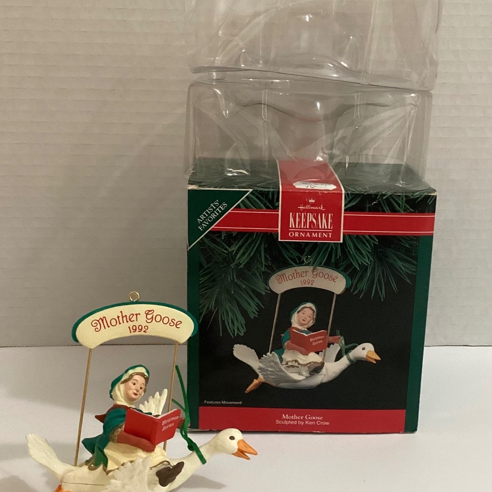 Hallmark Keepsake Ornament - “Mother Goose” - 1992 - Moving Wings, Head, Tail
